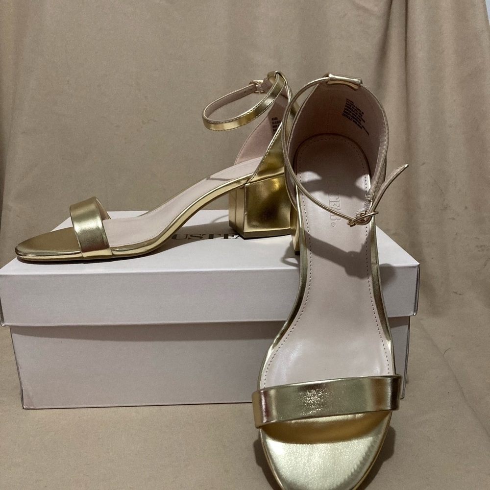 New Noura Heeled Sandal Gold Size 8.5